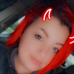 Meet your Posher, Monique